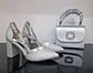 Sapatos prateados com brilhantes - Vorschaubild 7