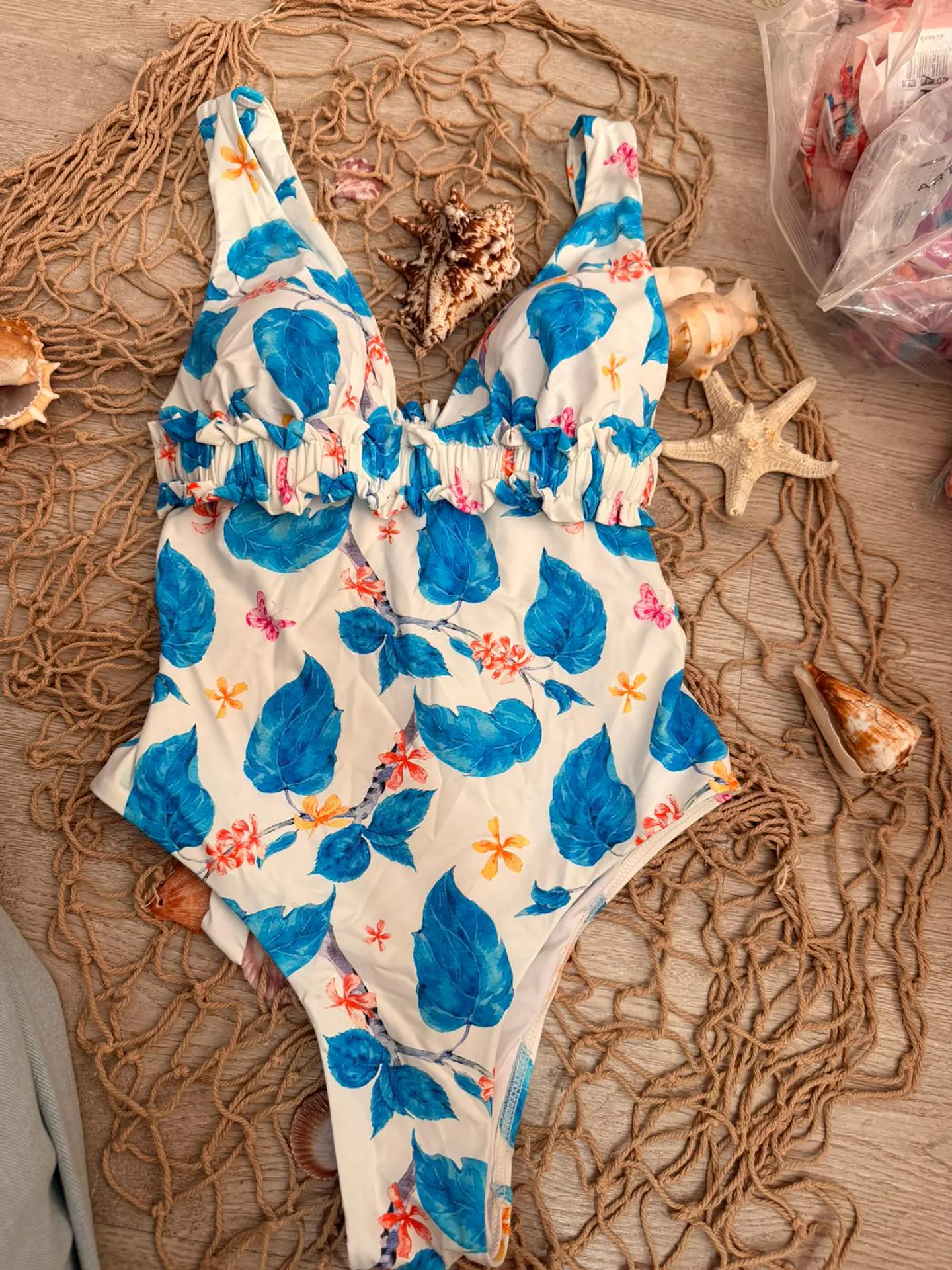 Fato de Banho Estampado Azul com Copa 6