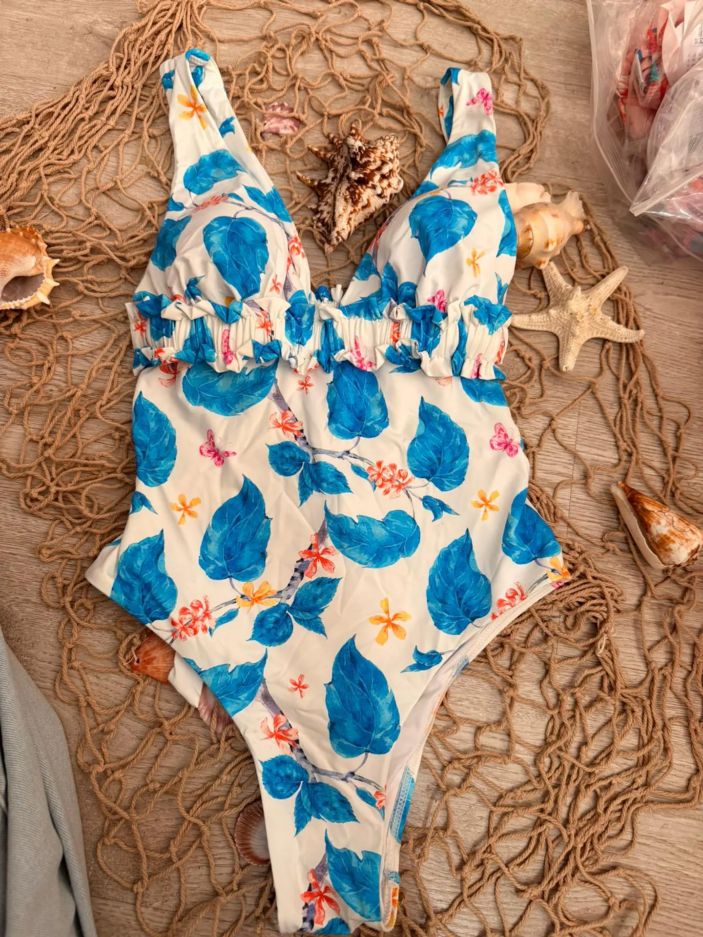 Fato de Banho Estampado Azul com Copa 8