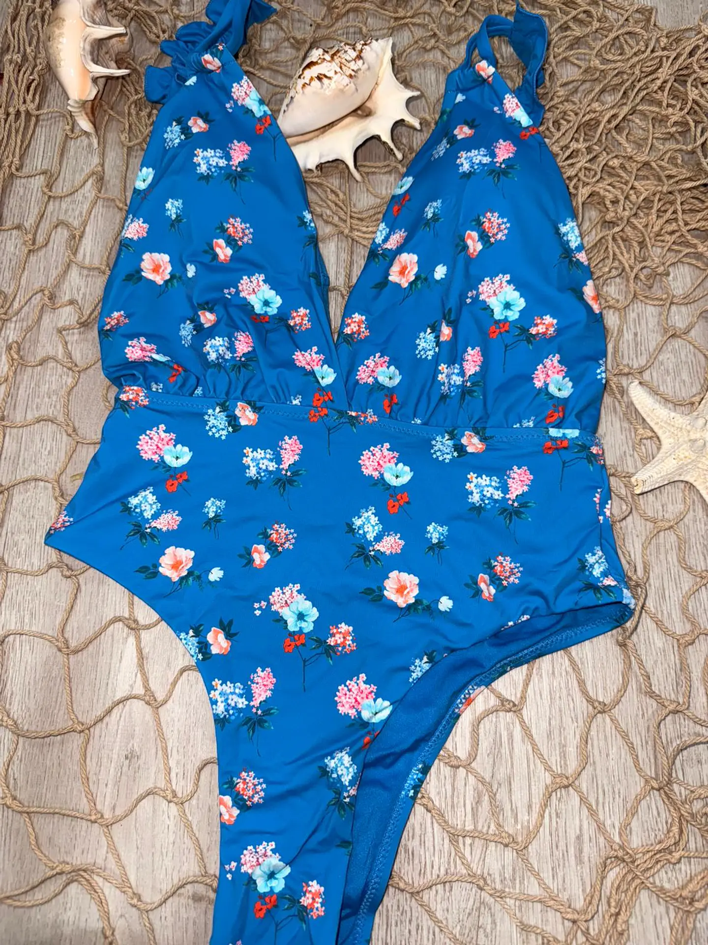 Fato de Banho Estampado com Copa e Decote em V 4