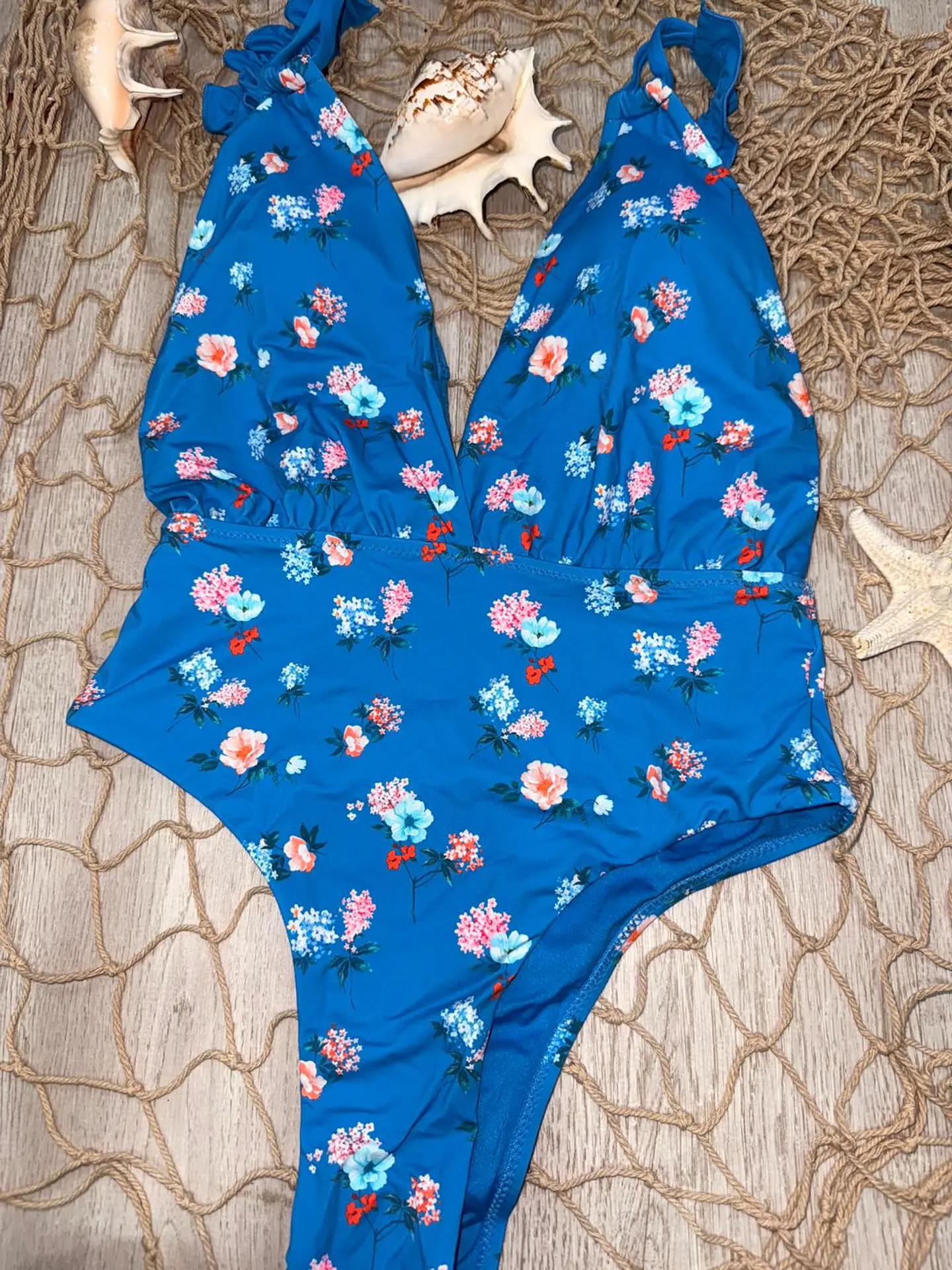 Fato de Banho Estampado com Copa e Decote em V 7