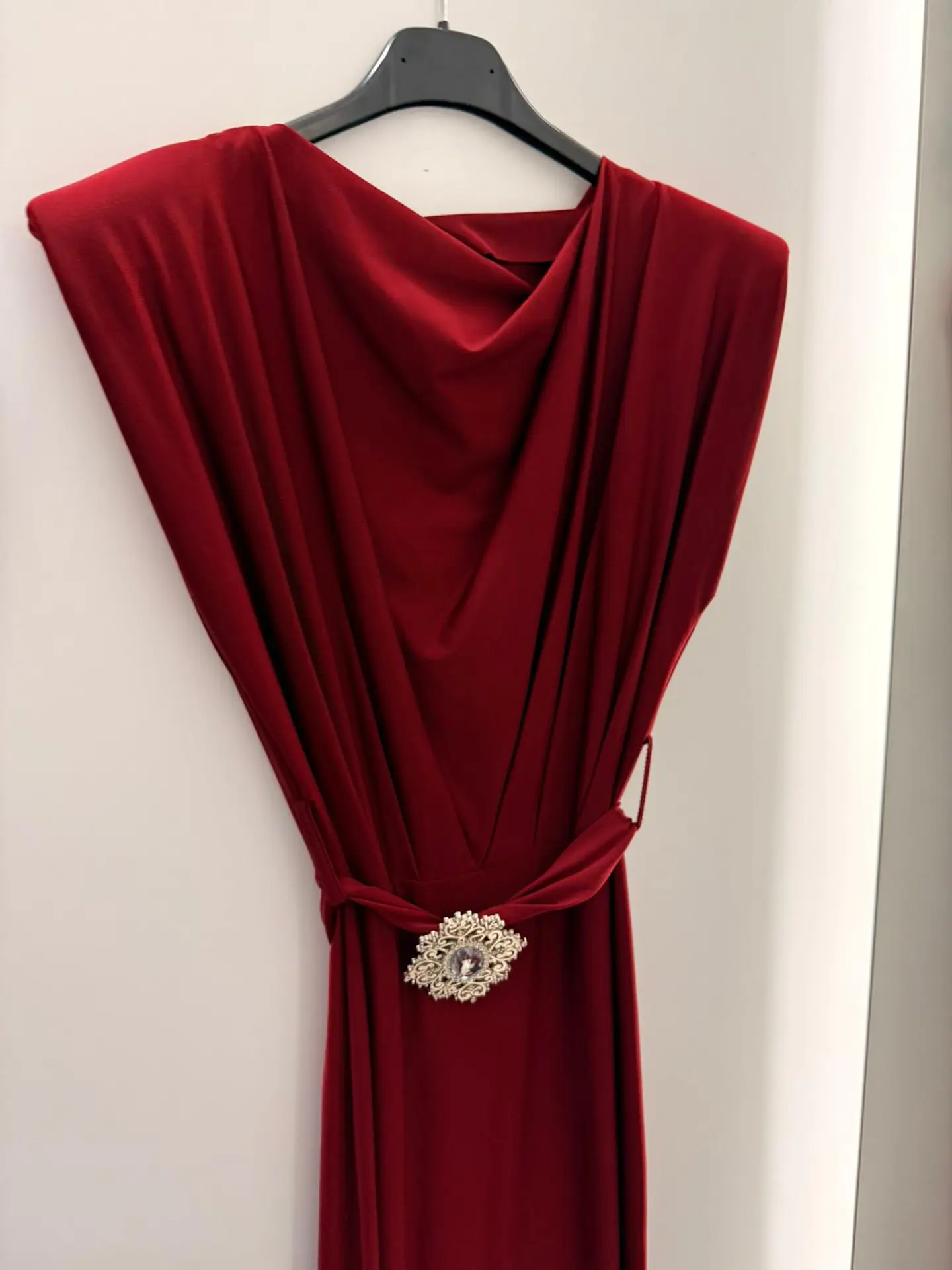 Vestido Midi com detalhe Cinto com Brilhante 6