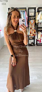 Vestido Comprido com Acessório Dourado no Peito - vignette 1