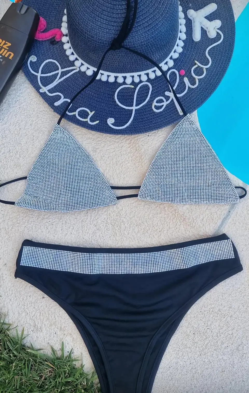 Conjunto de Biquíni com Detalhes em Brilhantes 4