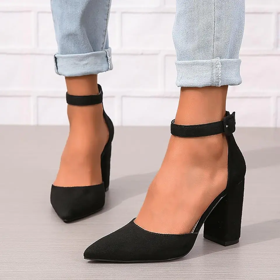 Sapatos de salto alto em camurça 8