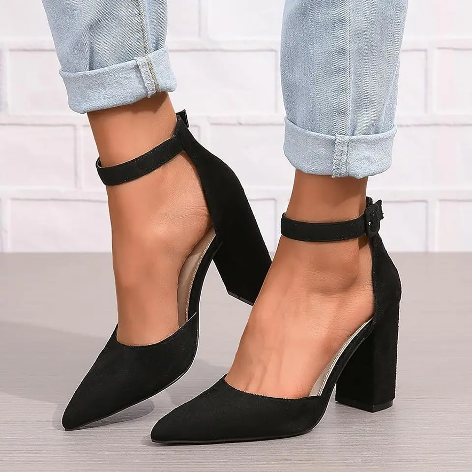 Sapatos de salto alto em camurça 5