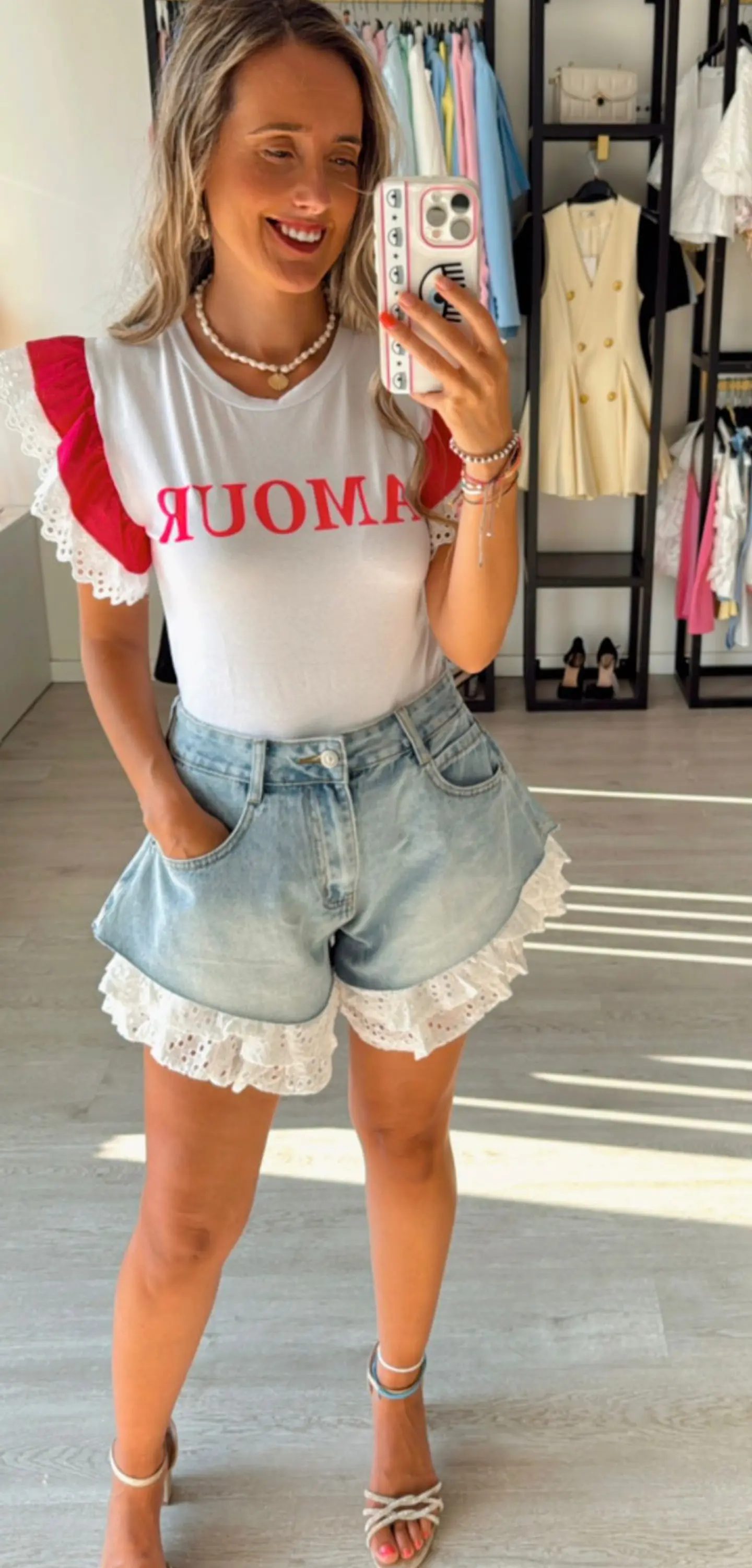 Calções com folhos em bordado inglês 4