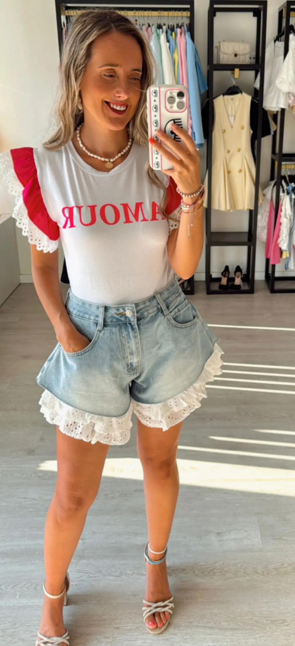 Calções com folhos em bordado inglês 4