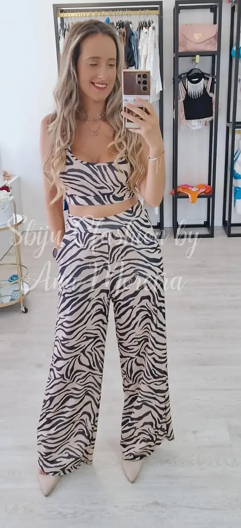 Conjunto Top e Calça com padrão zebra