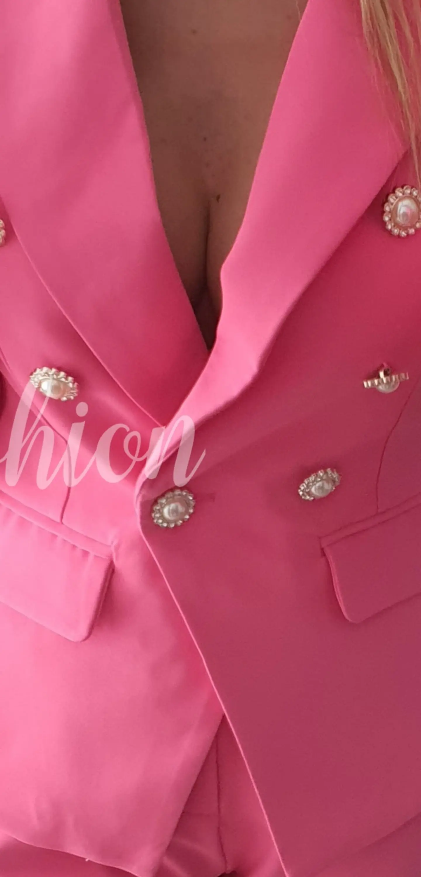 Fato com botões em pérolas com brilhos 5