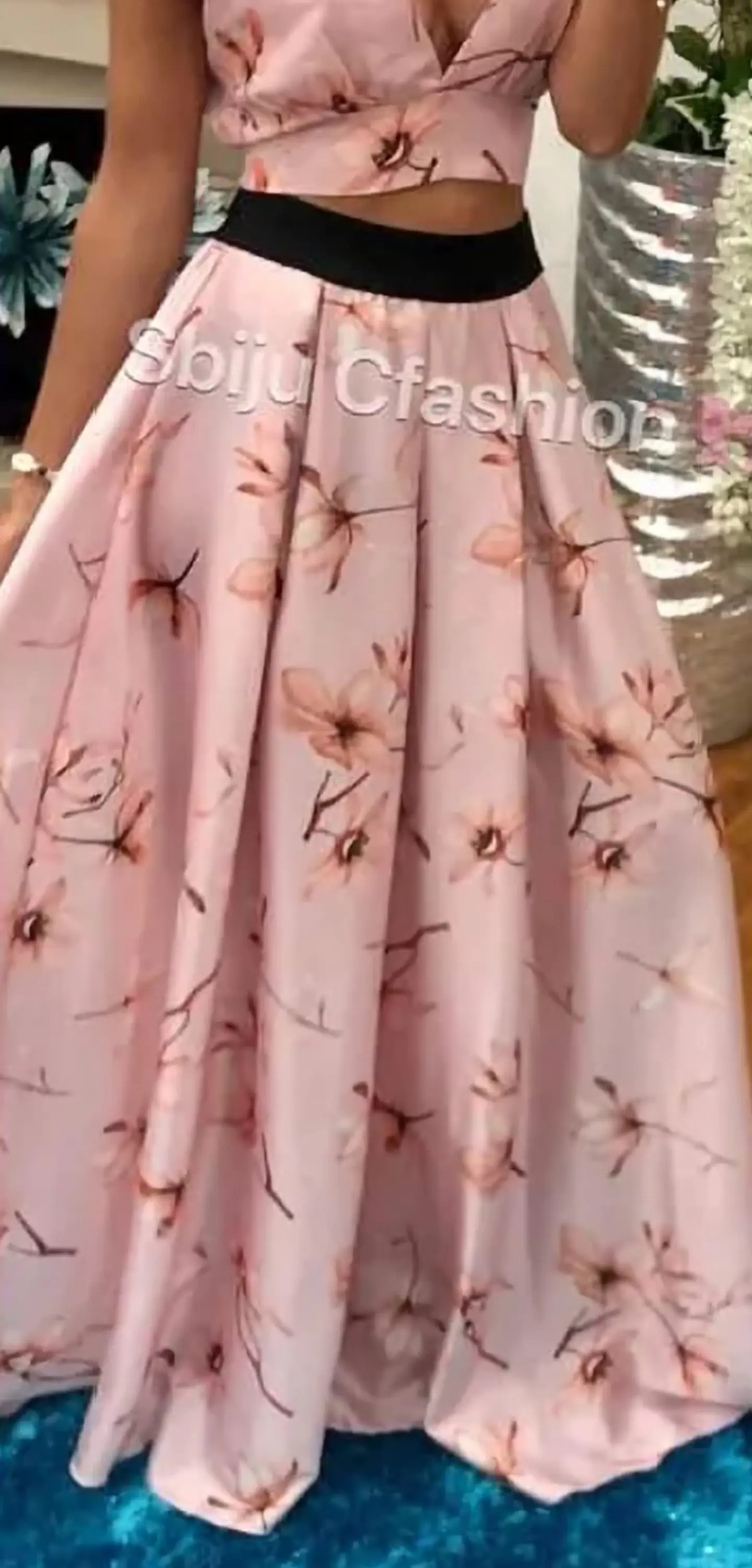 Saia comprida acetinada com estampado 3