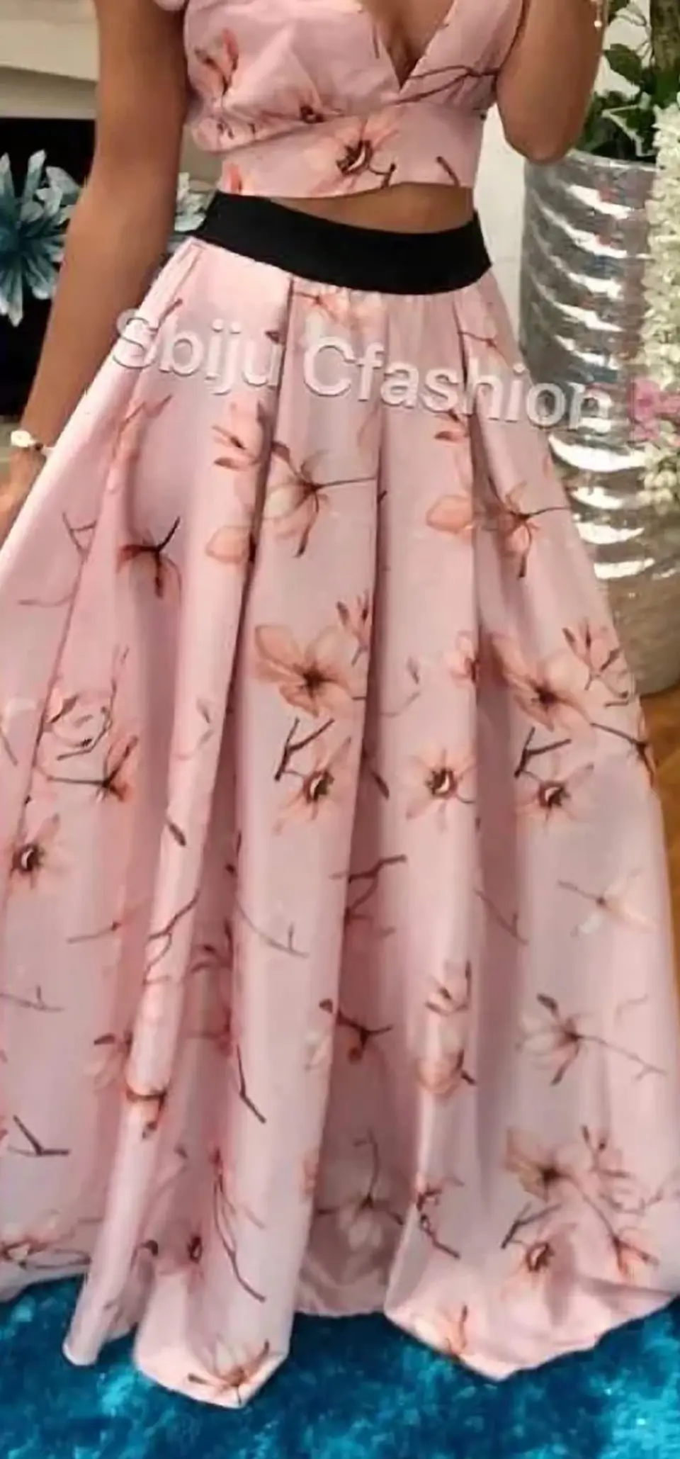 Saia comprida acetinada com estampado 3