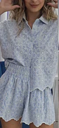 Conjunto calção e camisa azul com flores bordadas - Vorschaubild 3