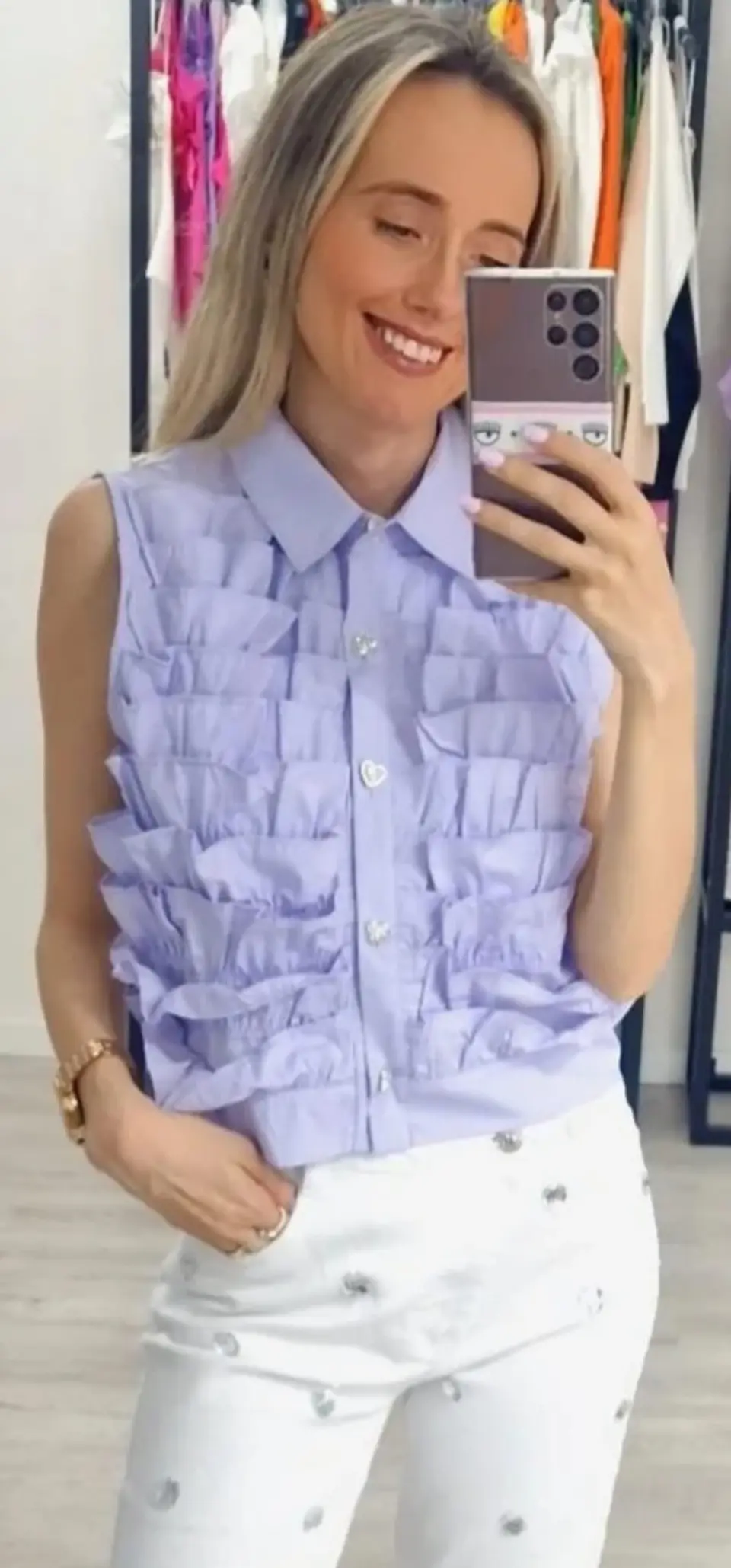 Blusa com folhos e detalhe de botões em coração brilhante 1