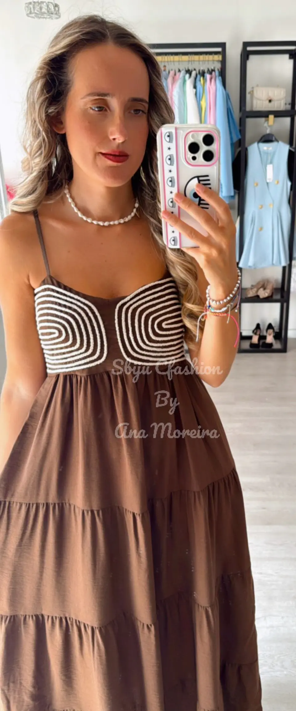 Vestido comprido com detalhe em corda no peito 14
