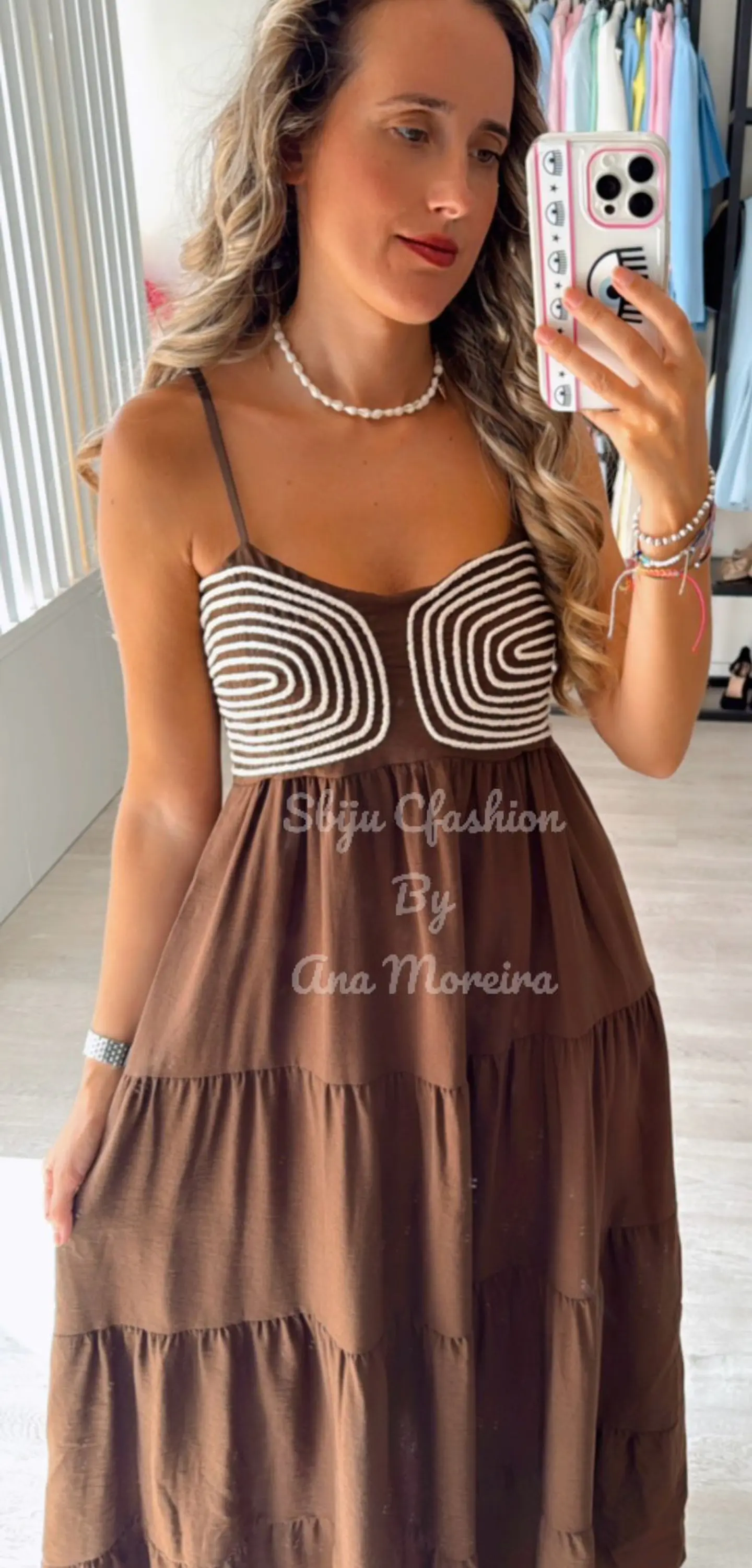 Vestido comprido com detalhe em corda no peito 16