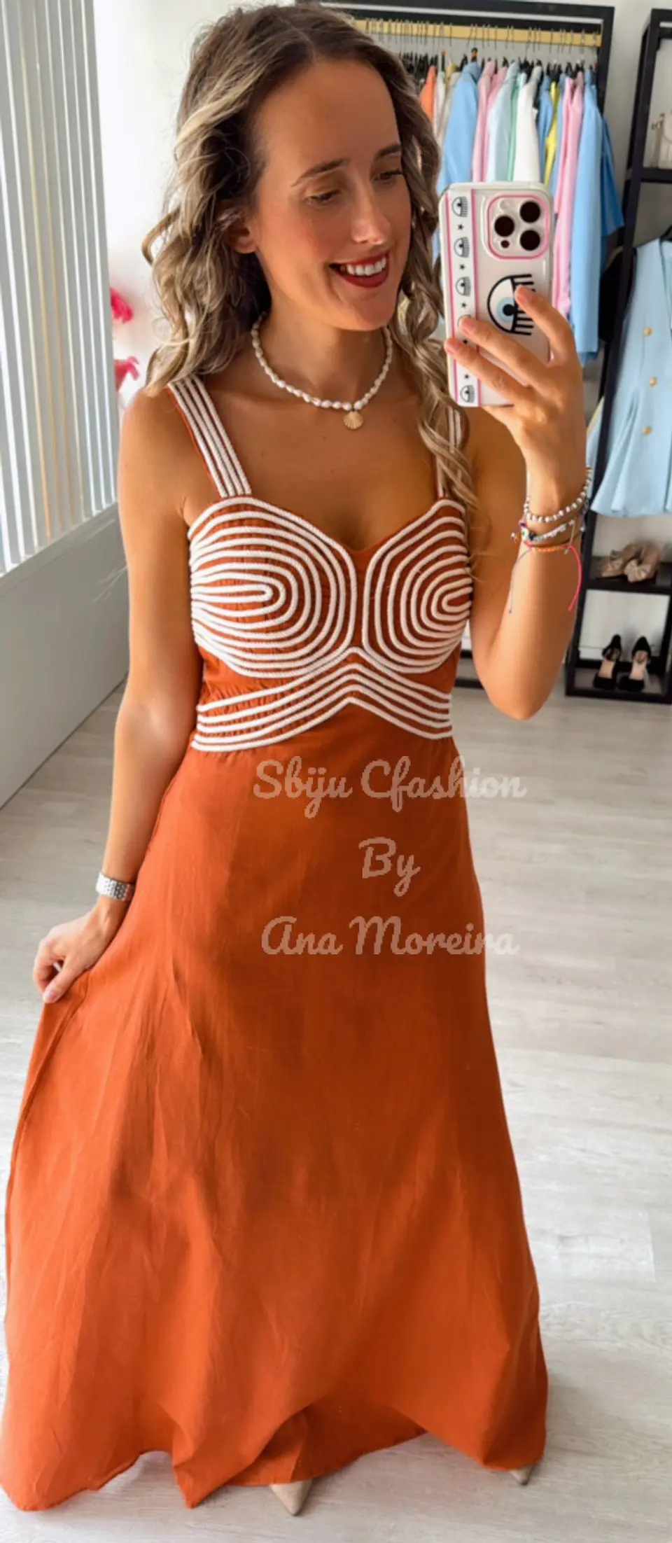 Vestido em linho com detalhes em corda 11