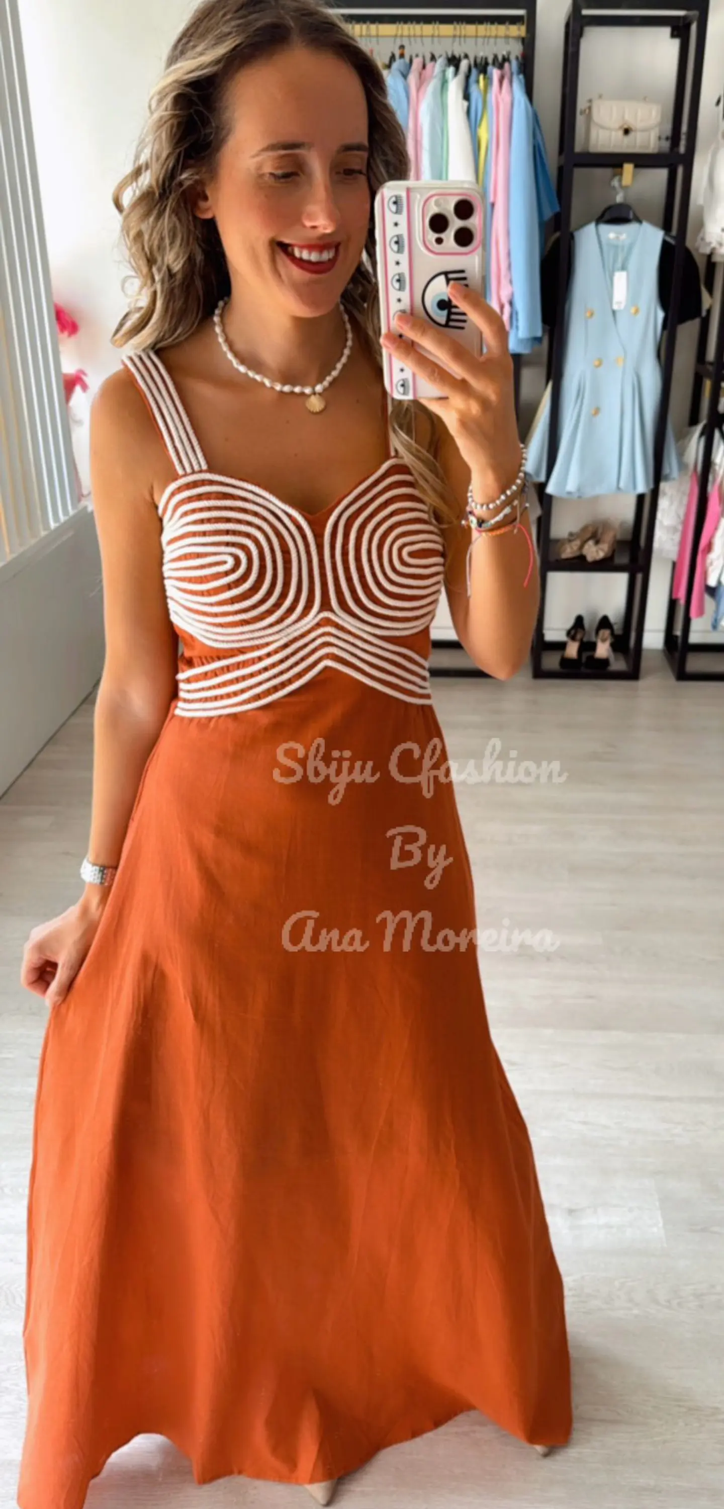 Vestido em linho com detalhes em corda 17