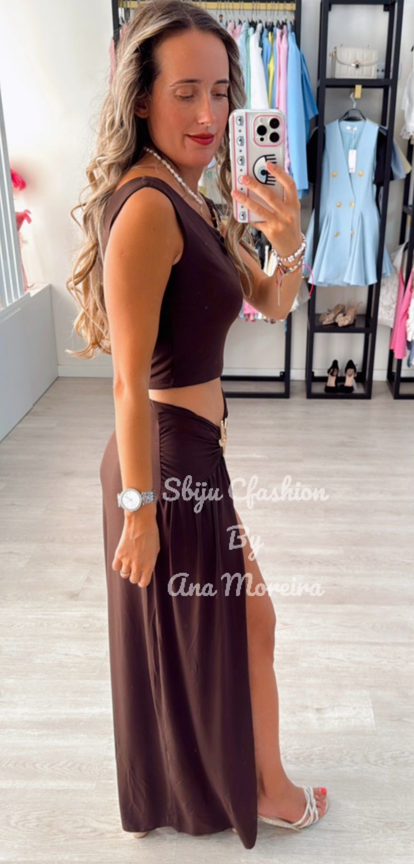 Conjunto top e saia com detalhe de estrelas douradas 8