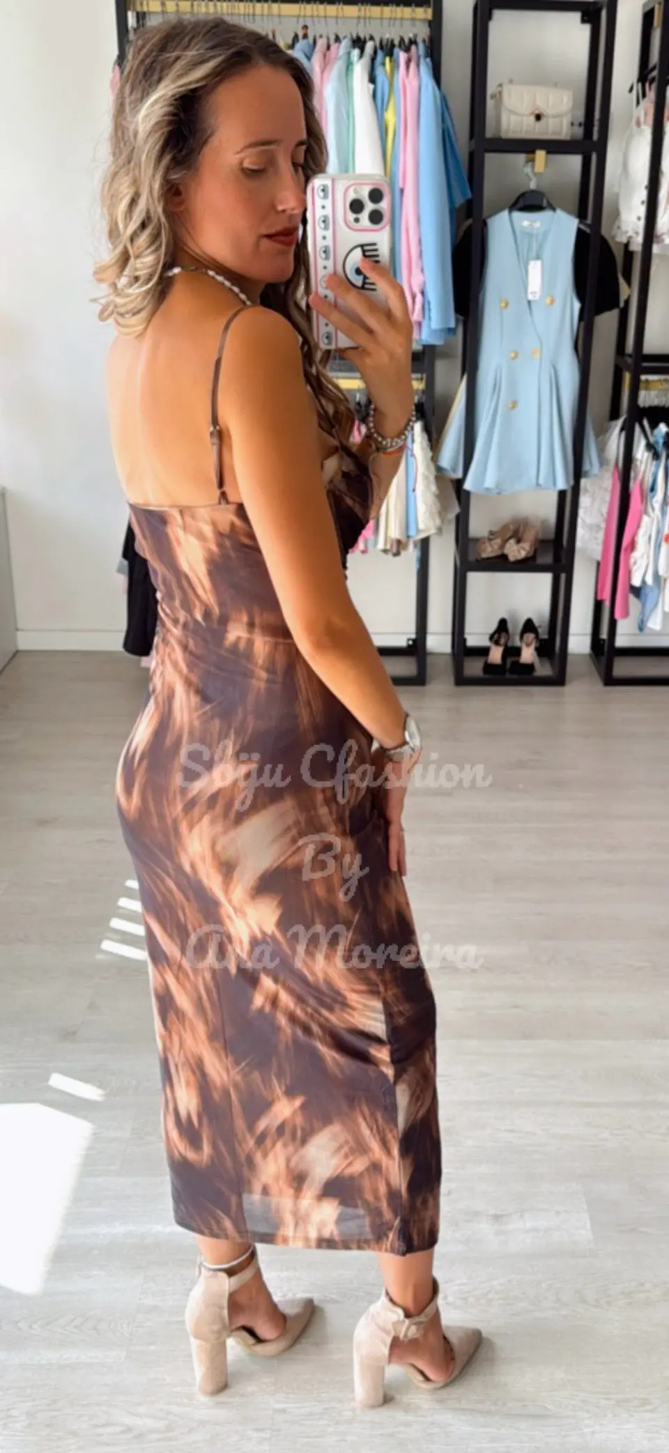 Vestido midi justo de alça estampado 5