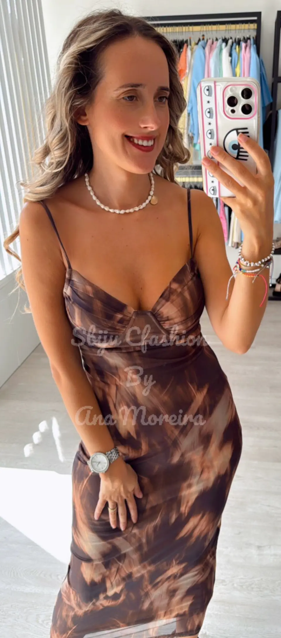 Vestido midi justo de alça estampado 4