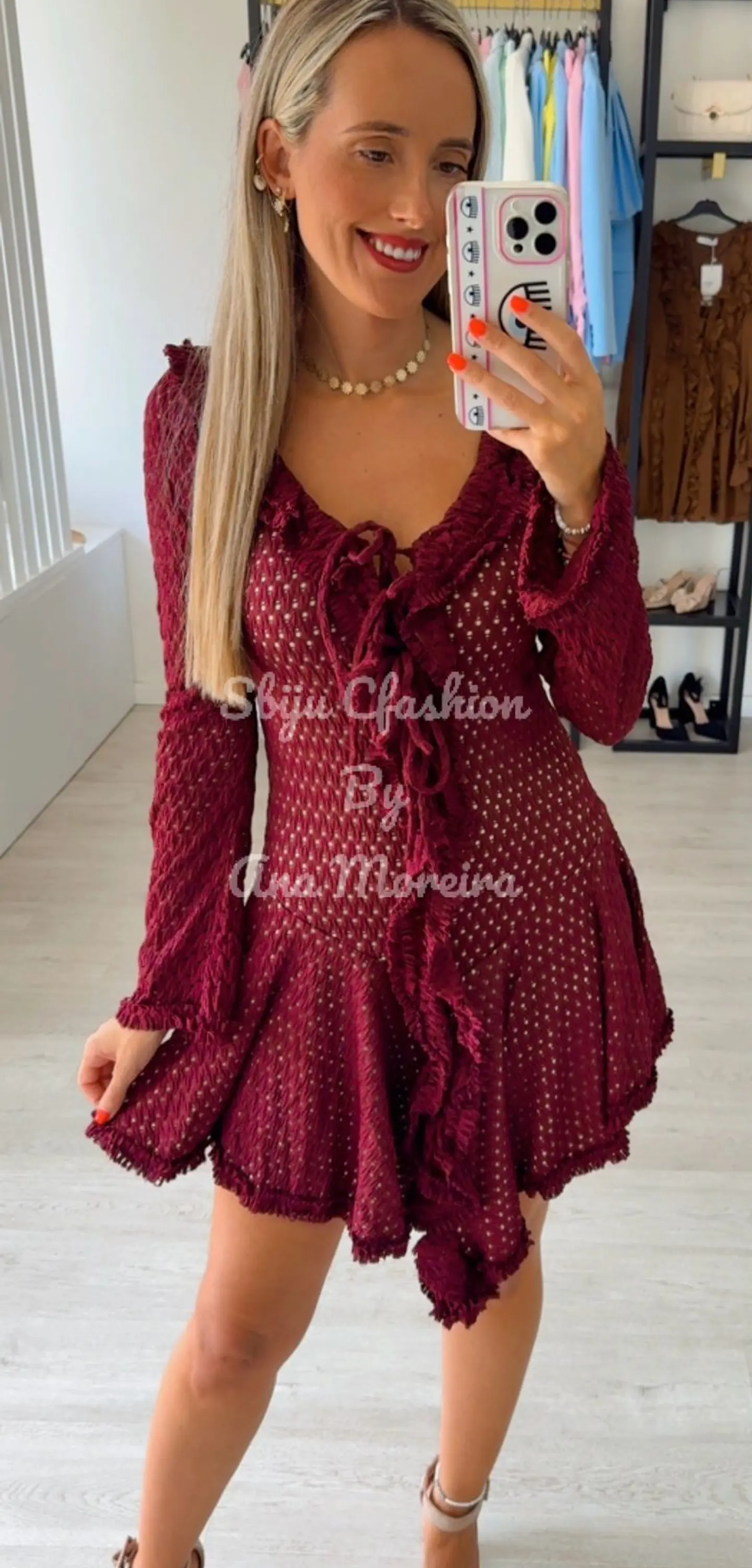 Vestido Rodado e Fluido com Detalhe de Folho 5