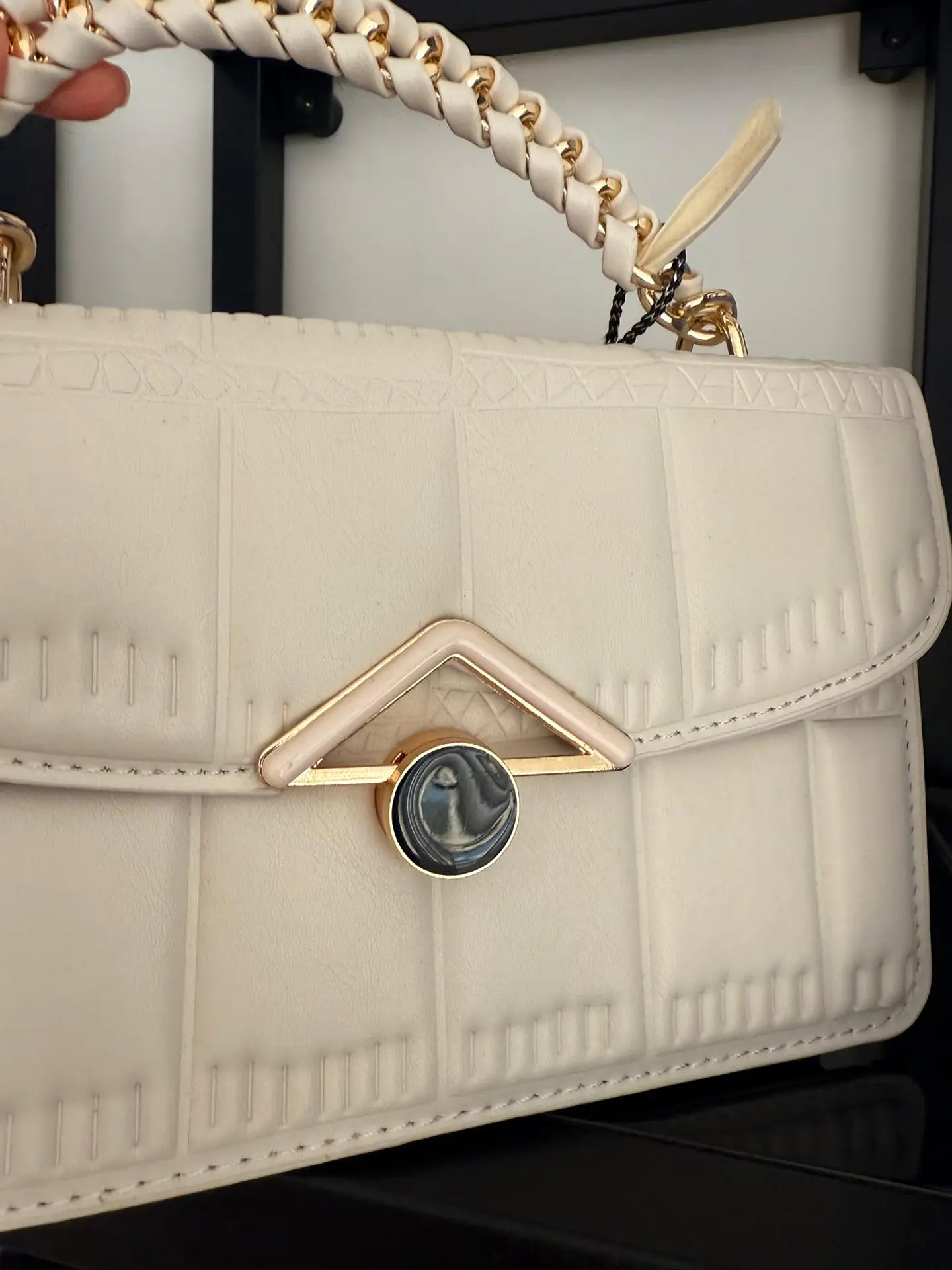 Mala Retangular Versátil com 3 Alças 7