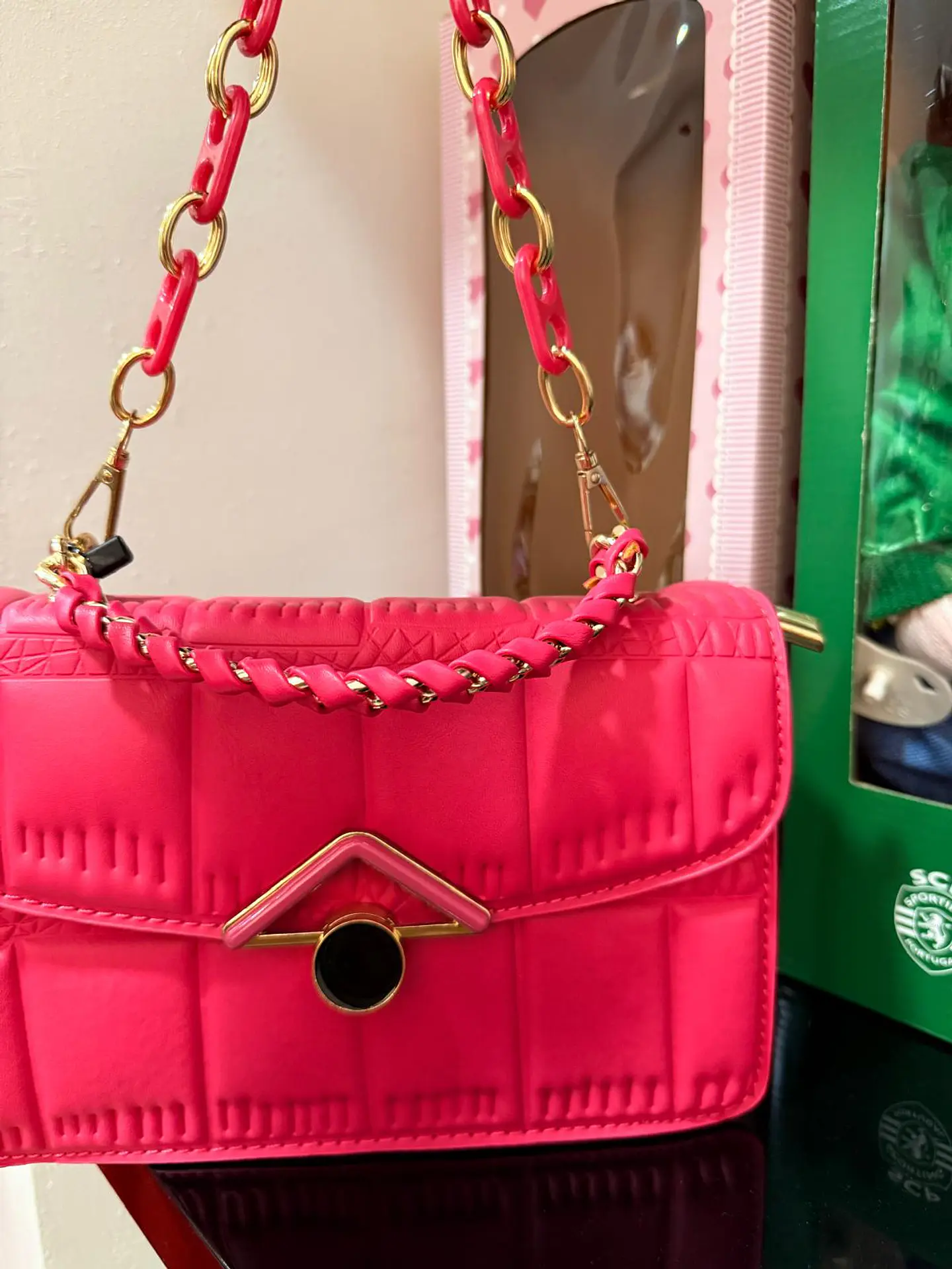 Mala Retangular Versátil com 3 Alças 2