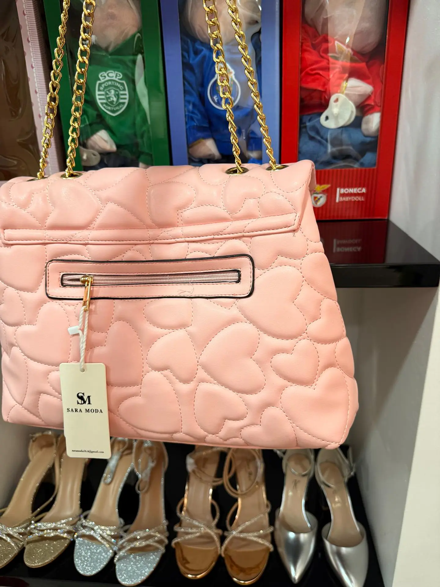 Mala Rosa com Detalhe de Corações 3