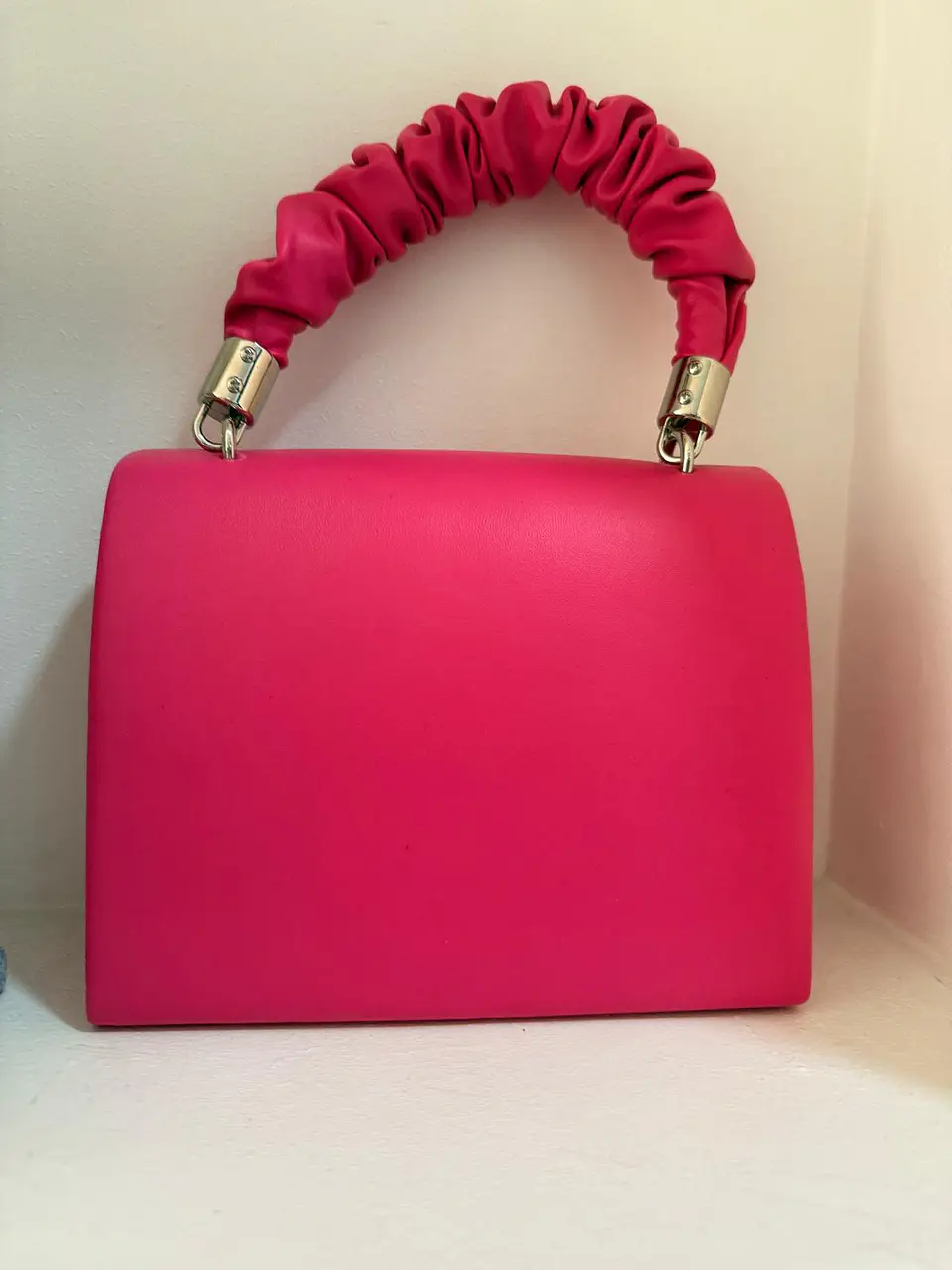 Mala com Aplicação em Brilhantes 4