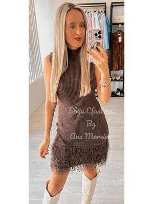 Vestido de Tricot Castanho com Franjas