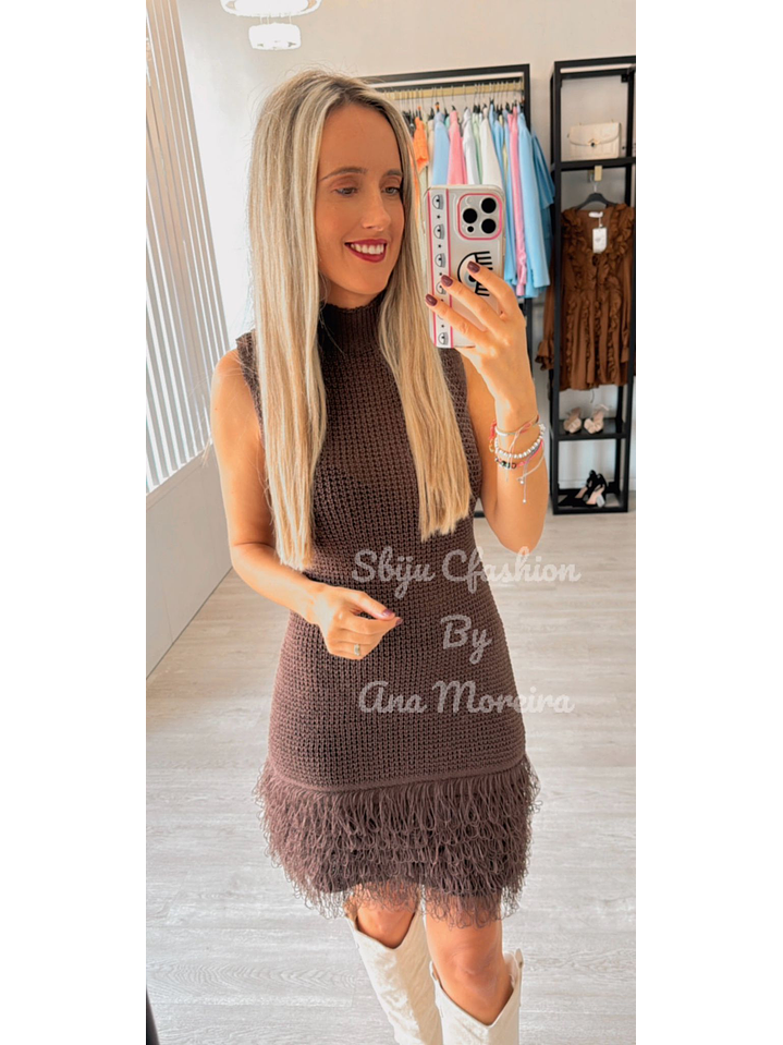 Vestido de Tricot Castanho com Franjas 7