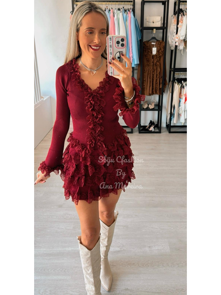 Conjunto de Saia e Casaco com Folhos em Renda 9