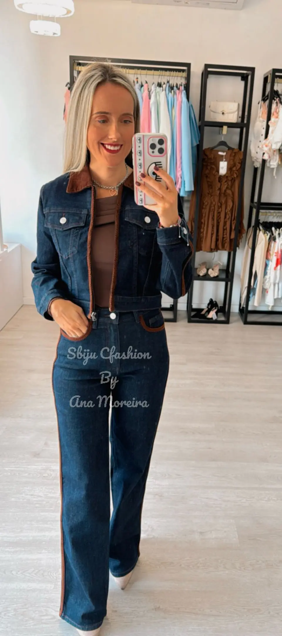 Conjunto em Ganga Queen Hearts com Detalhes Castanhos 3