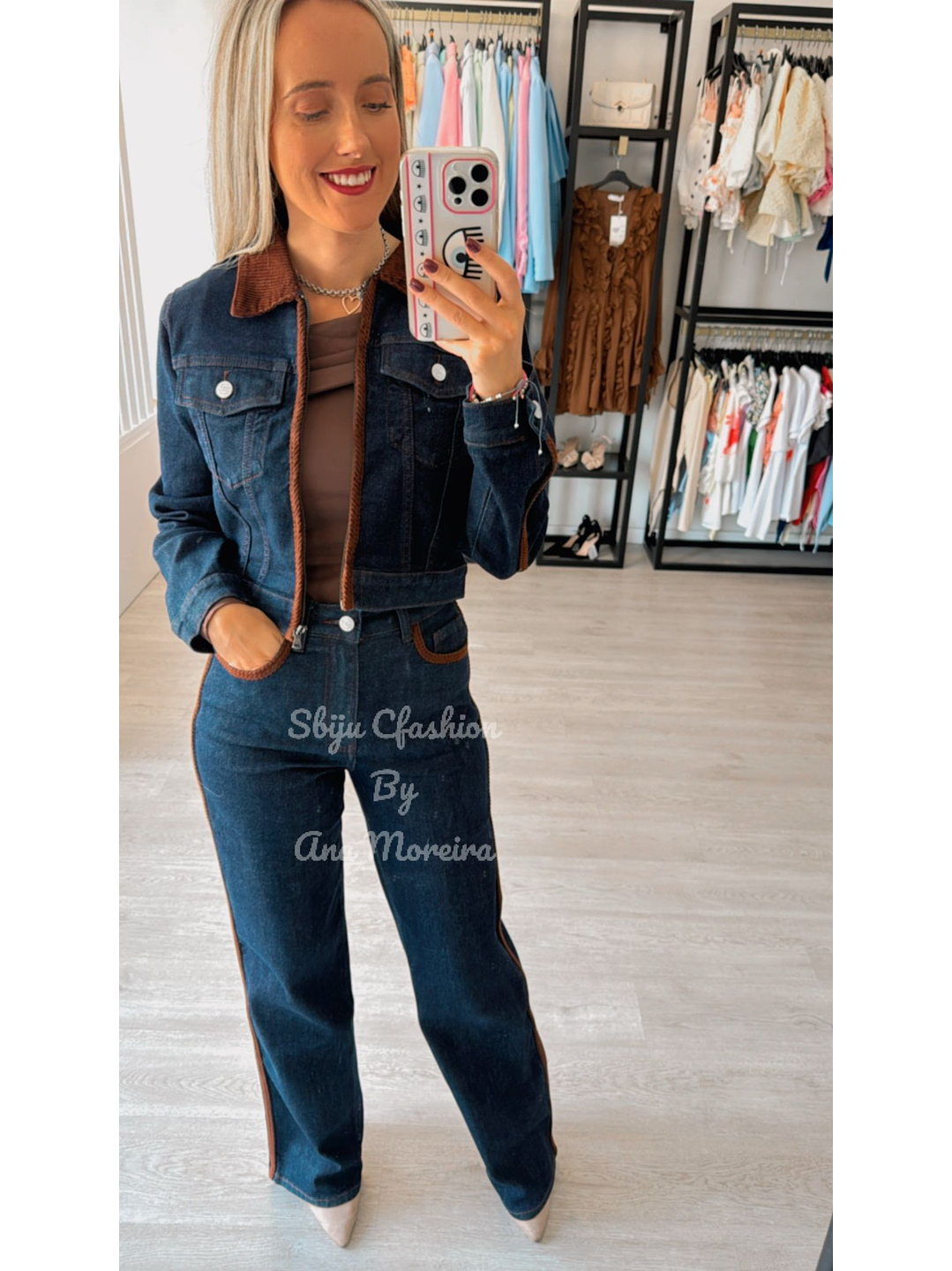 Conjunto em Ganga Queen Hearts com Detalhes Castanhos 10