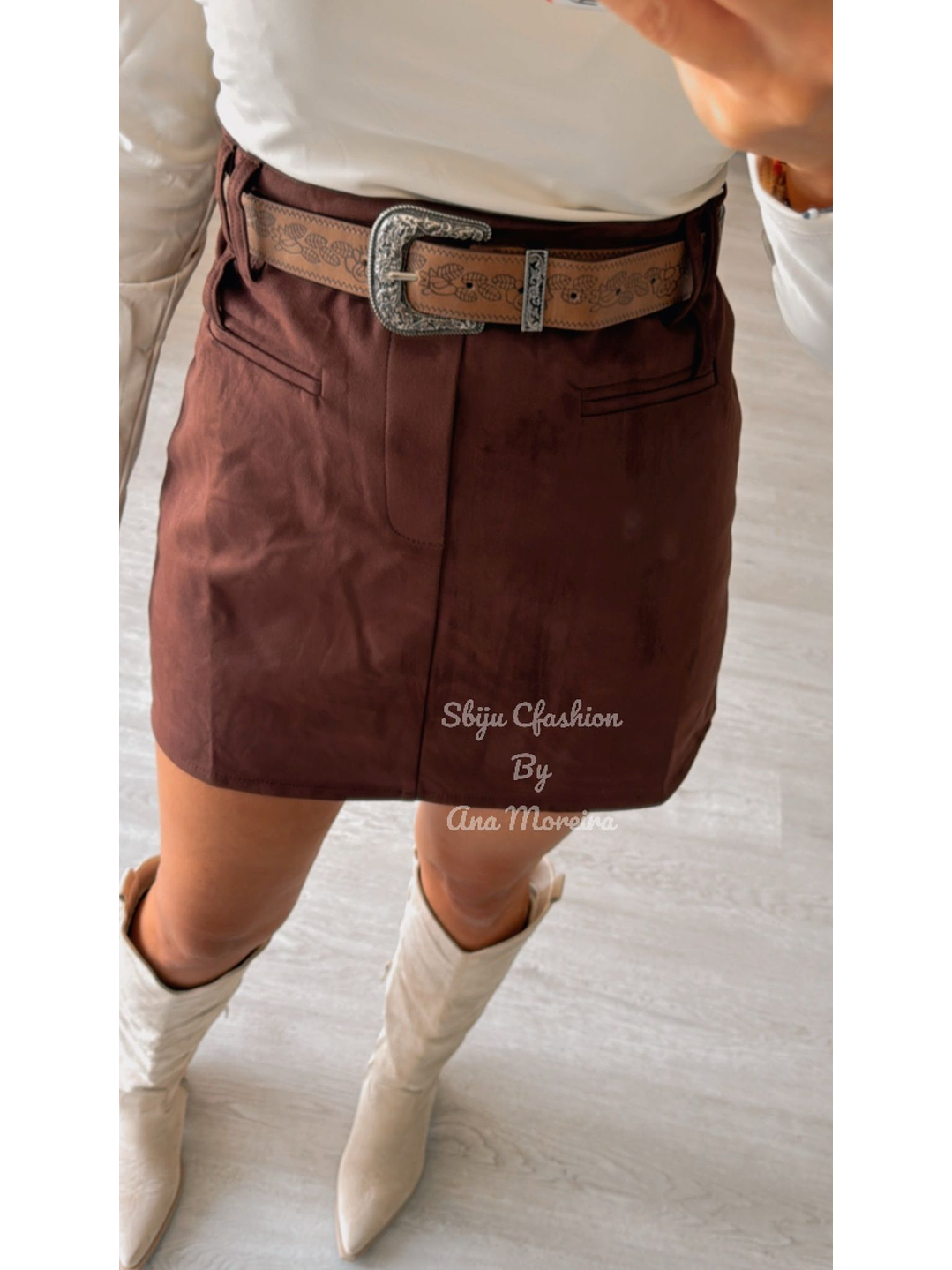 Saia-Calção em Pele de Pêssego com Cinto 3