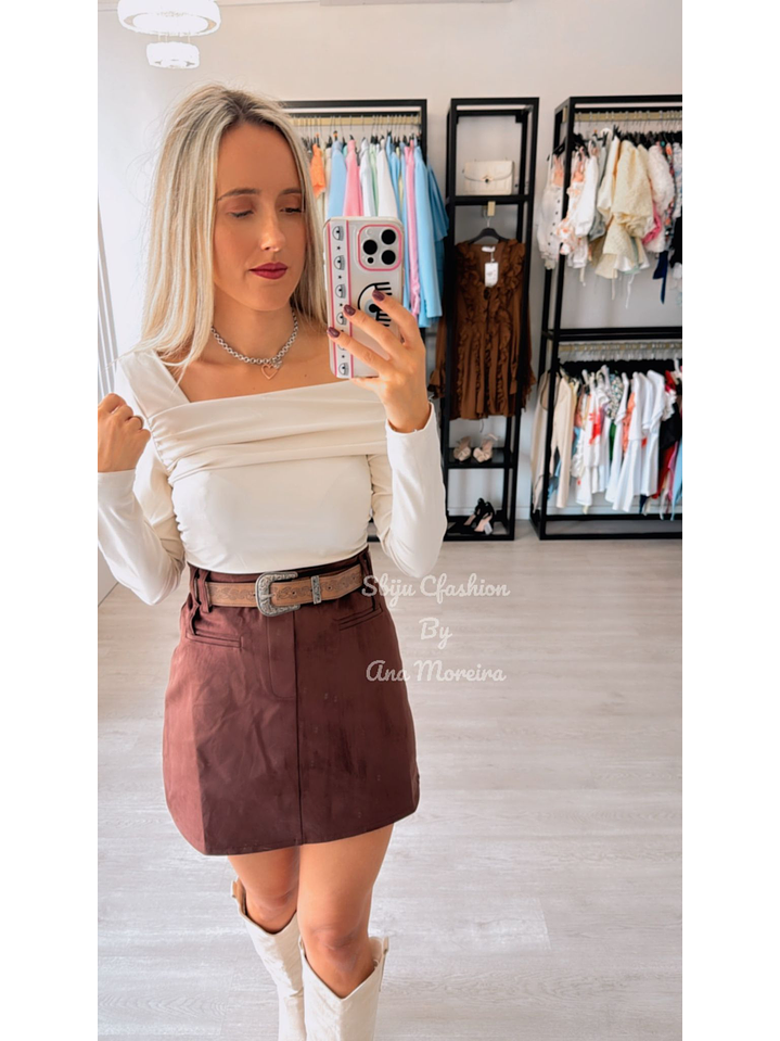 Saia-Calção em Pele de Pêssego com Cinto 6