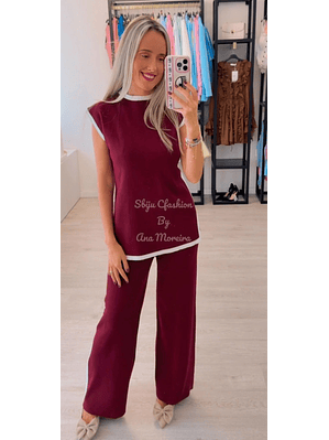 Conjunto de Colete Comprido e Calça em Malha 