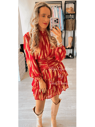 Vestido com Folhos e Detalhes Dourados