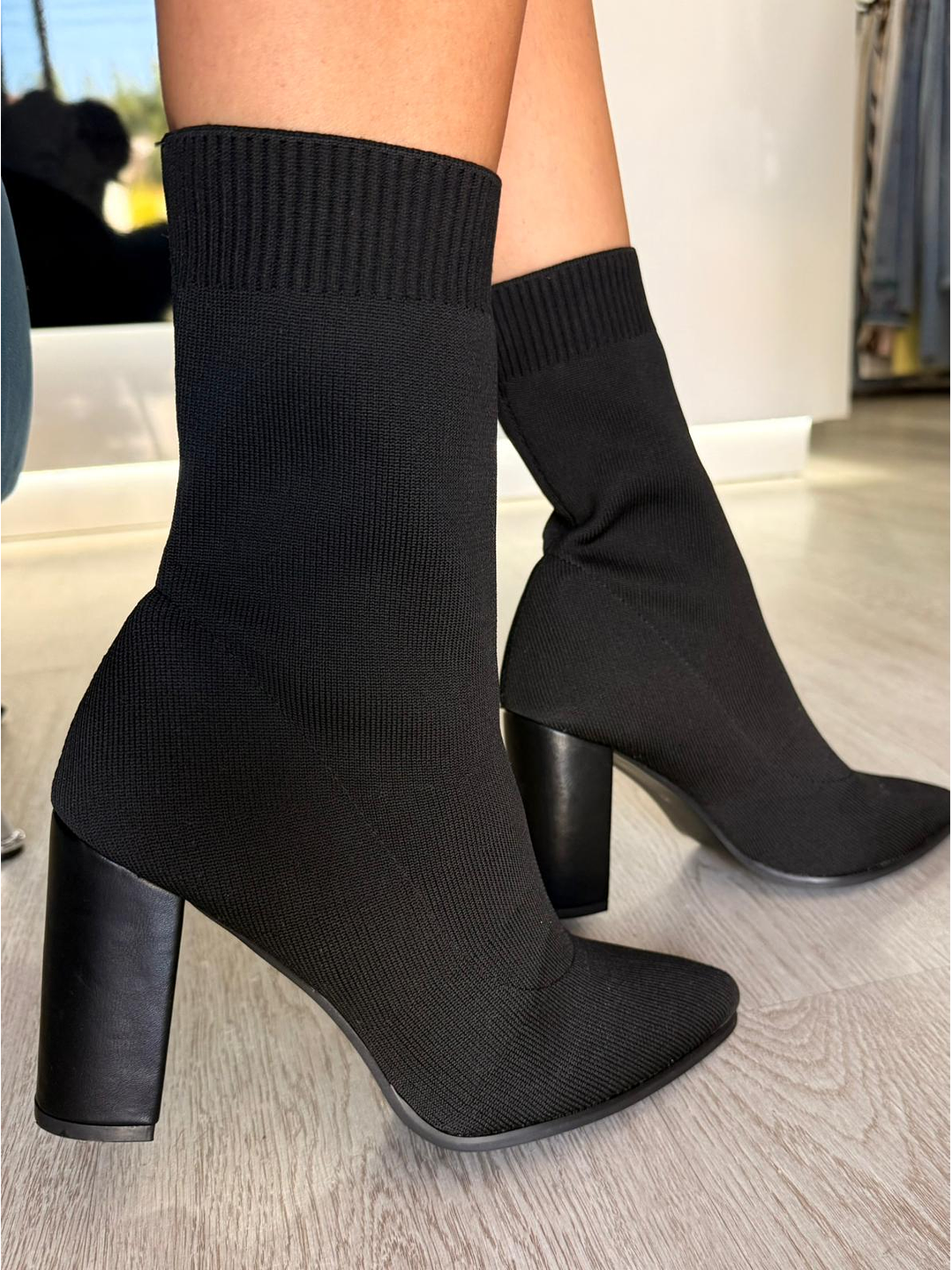 Botim de Tacão em Tecido 1