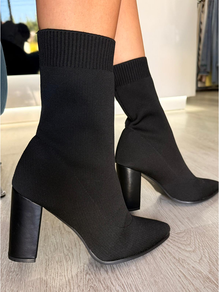 Botim de Tacão em Tecido 1