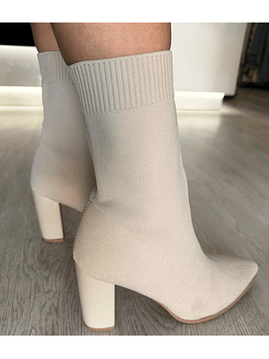 Botim em Tecido com Tacão