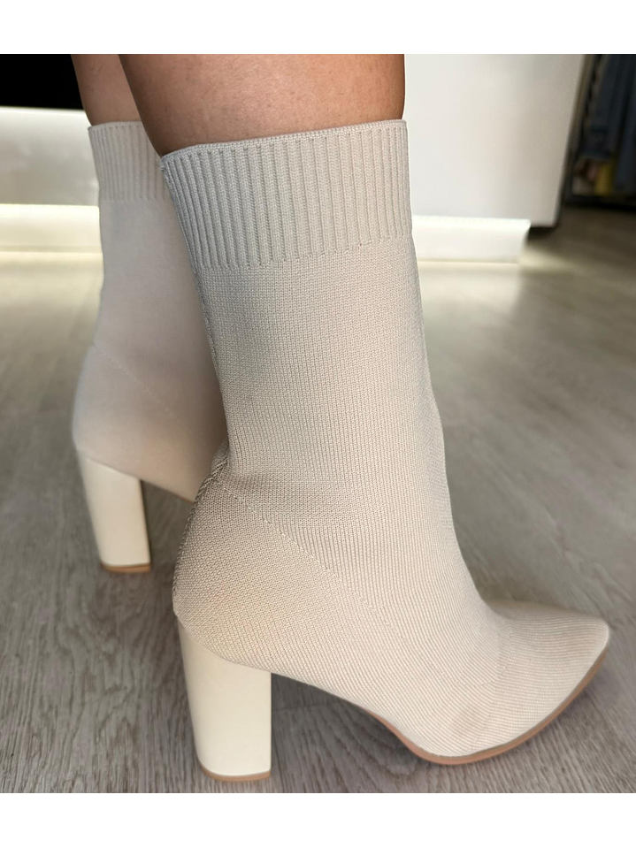 Botim de Tacão em Tecido 4