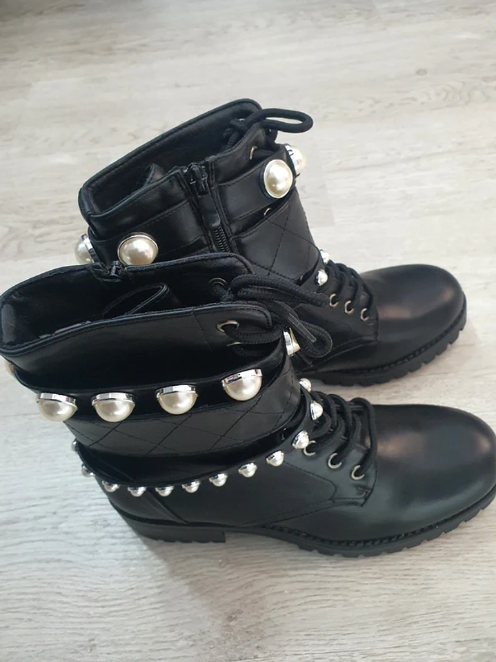 Bota Militar em Ecopele com Pérolas  4