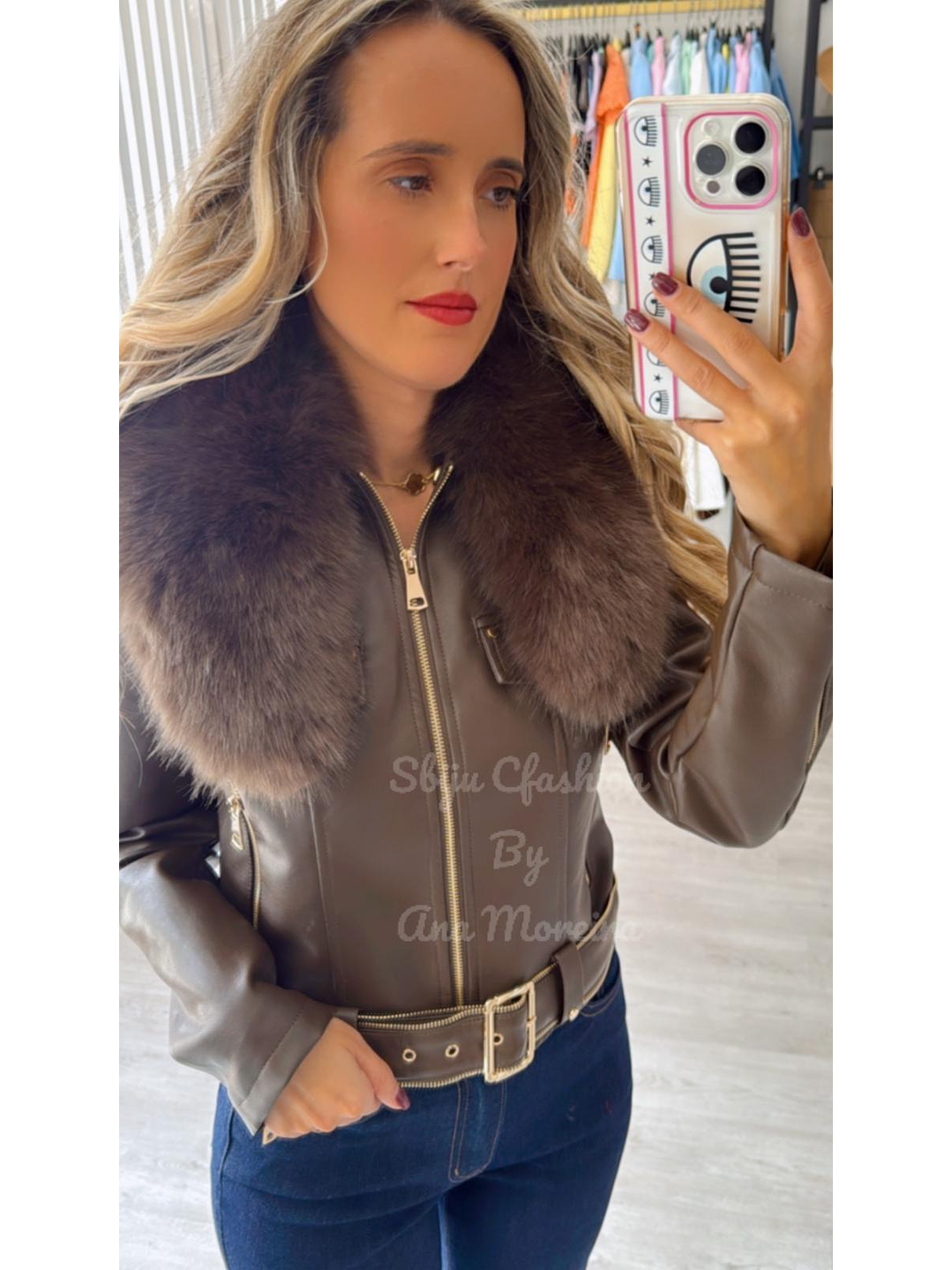 Casaca em Ecopele com Gola em Pelo Castanho 8