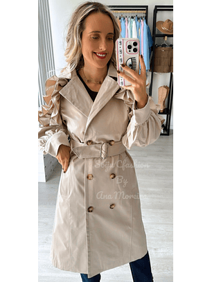 Gabardina com Folhos nas Mangas