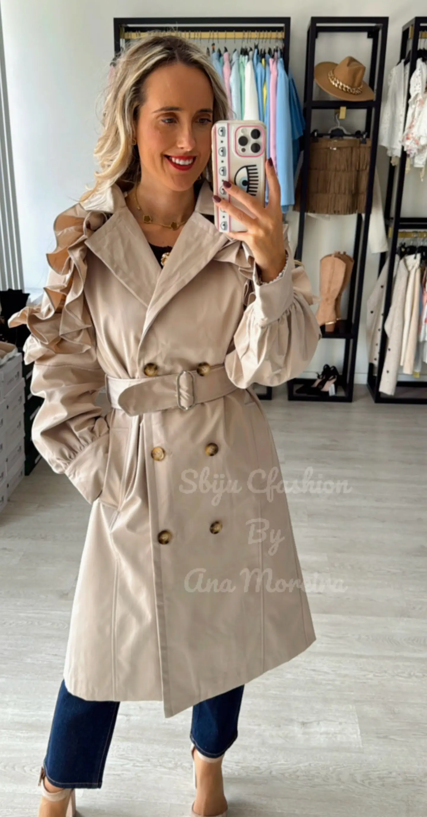 Gabardina com Folhos nas Mangas 4