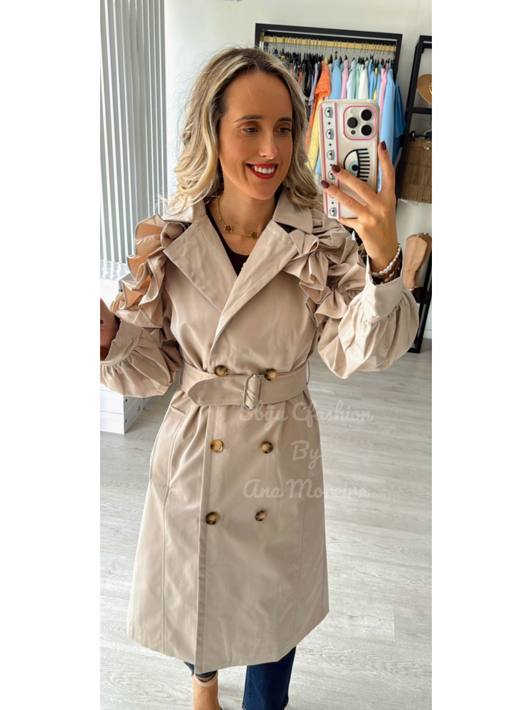 Gabardina com Folhos nas Mangas 6