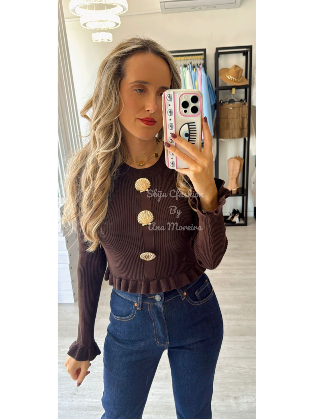 Camisola de Malha com Botões em Forma de Concha 10