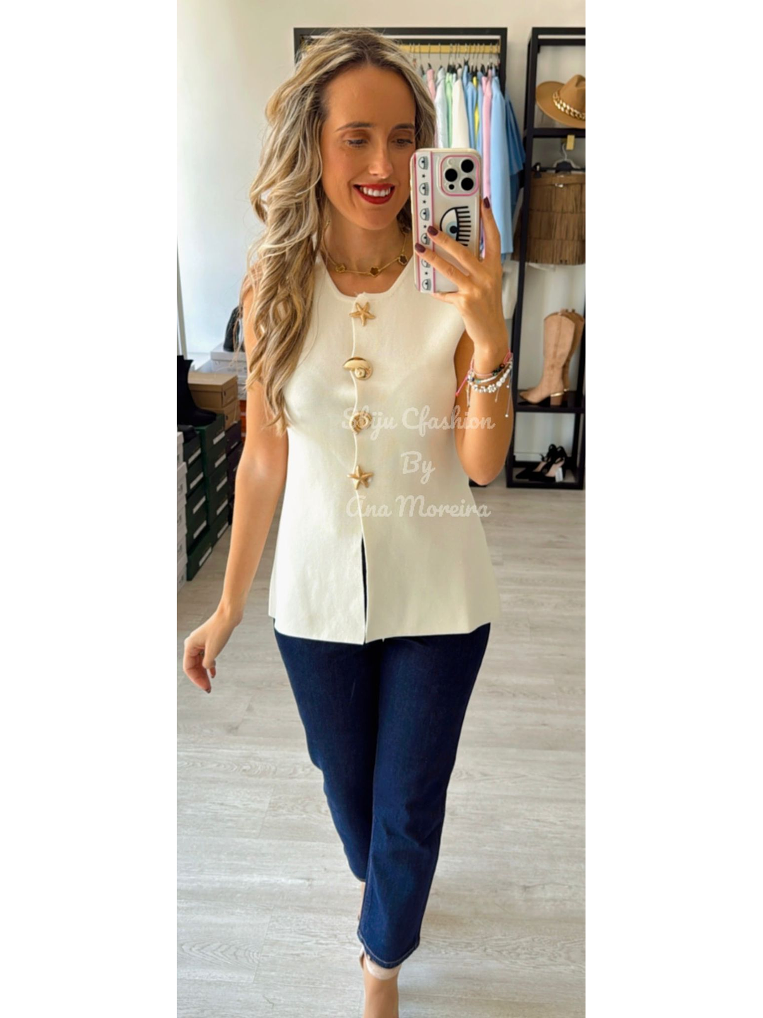 Colete em Malha com Botões Decorativos 6